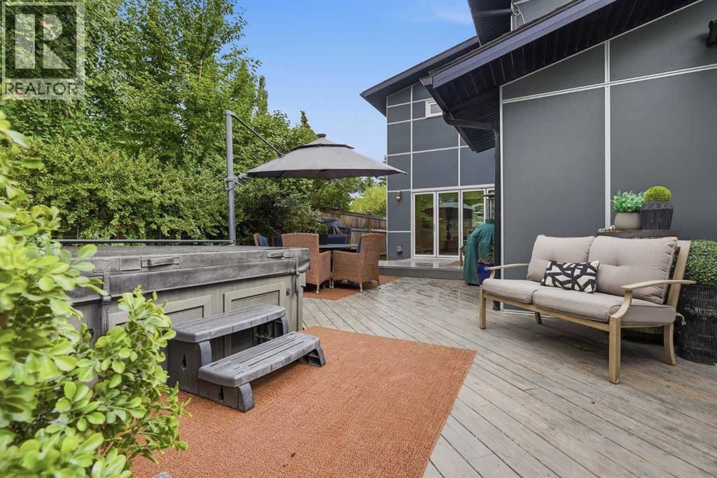 349 Capri Avenue NW — photo 42