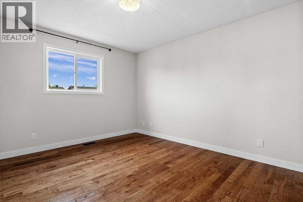 73 Sunvale Crescent SE — photo 23
