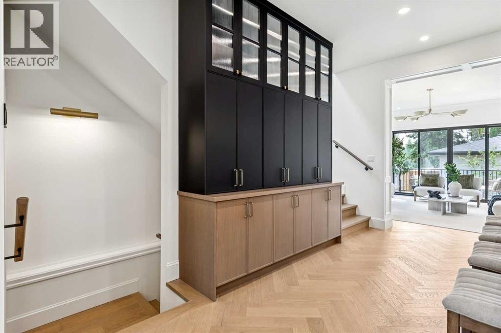1603 42 Avenue SW — photo 13