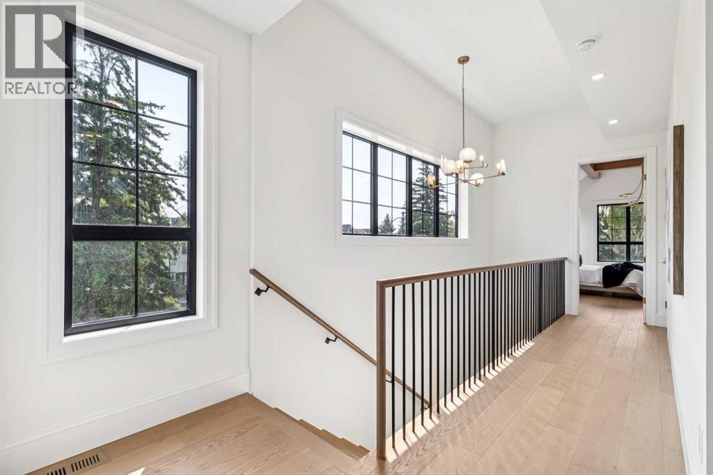 1603 42 Avenue SW — photo 21