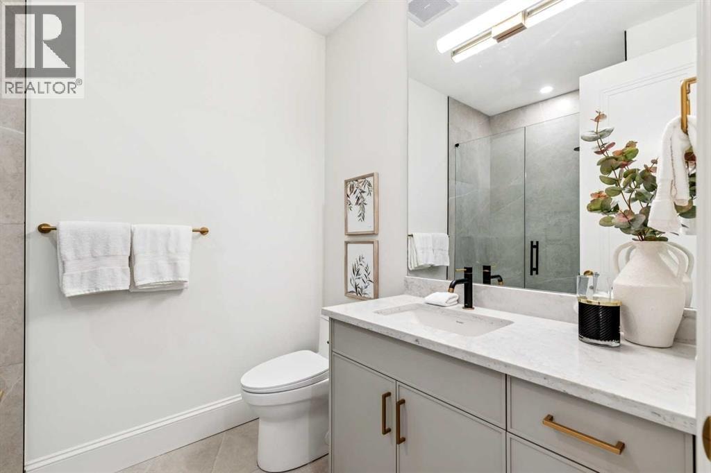 1603 42 Avenue SW — photo 47