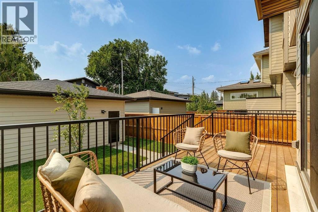 1603 42 Avenue SW — photo 48